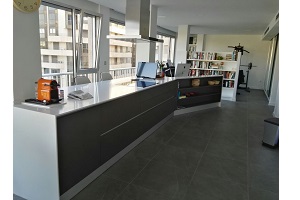 883795_346900635421256_274423410_o